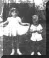 Pretty dress.JPG (10881 bytes)